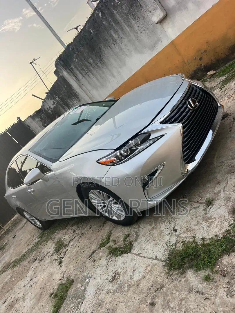 Lexus ES 2016 Silver