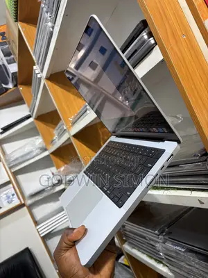 Laptop Apple MacBook Pro 2023 M2 Max 32GB Apple M2 SSD 1T