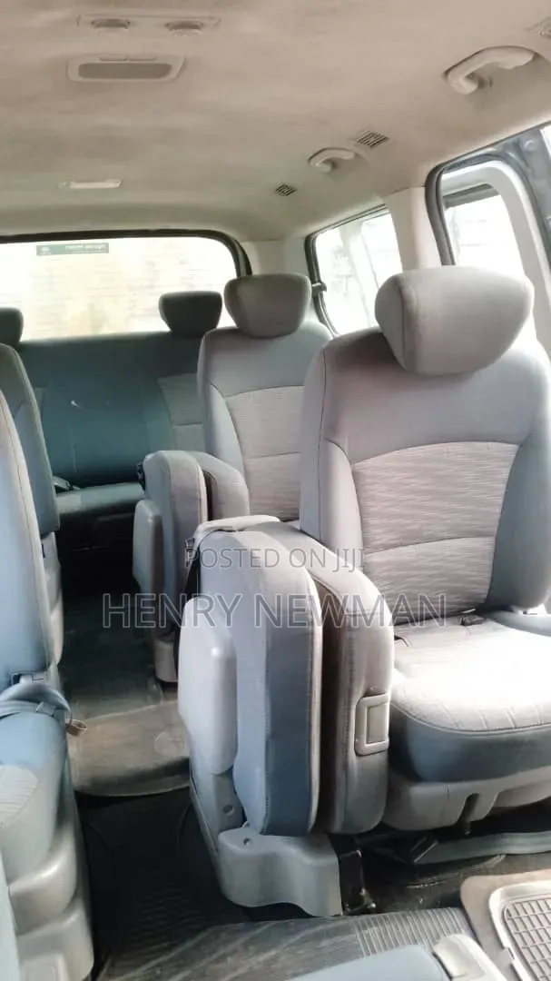 Hyundai H1 2015 Black