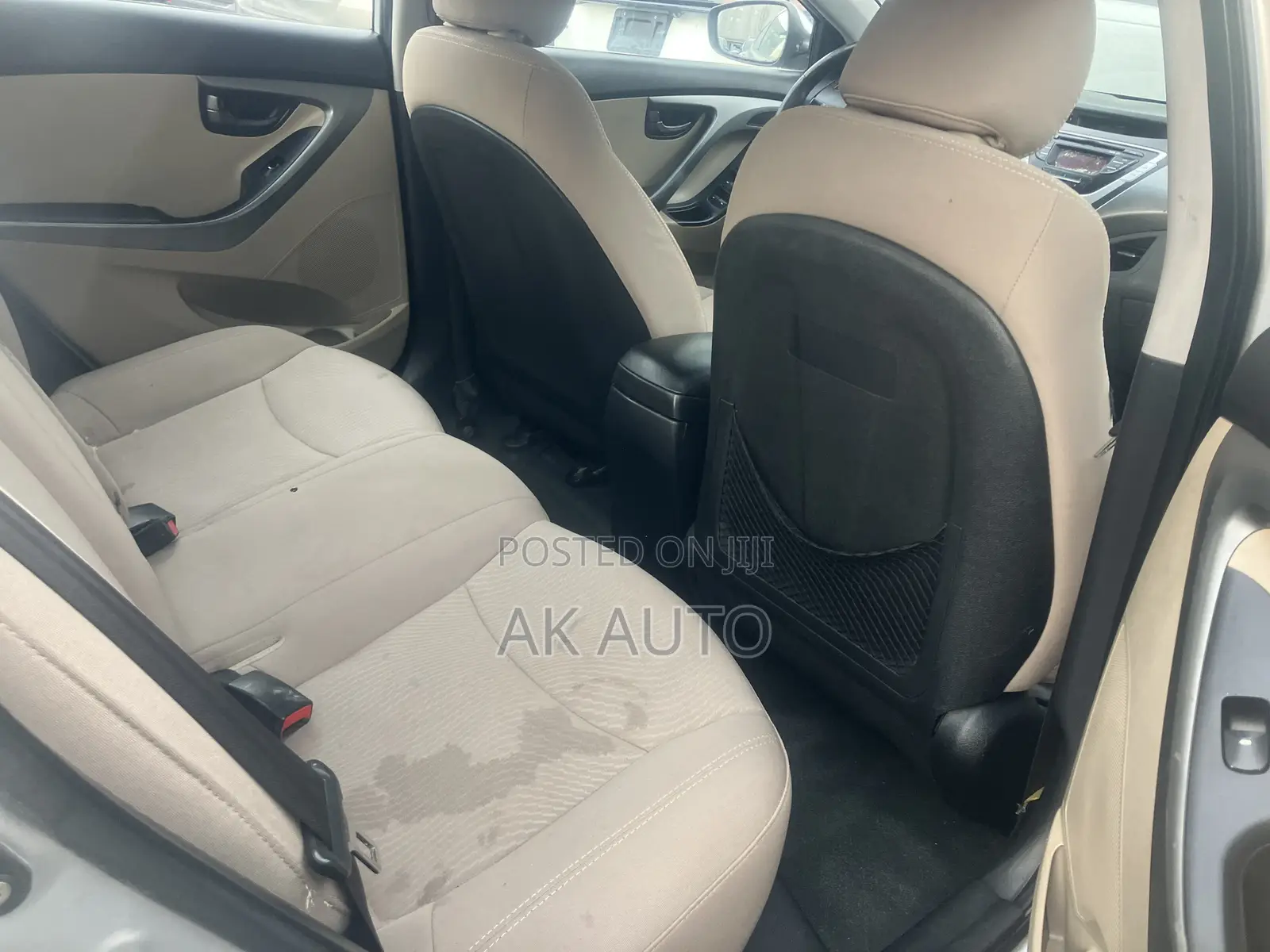 Hyundai Elantra 2012 Silver