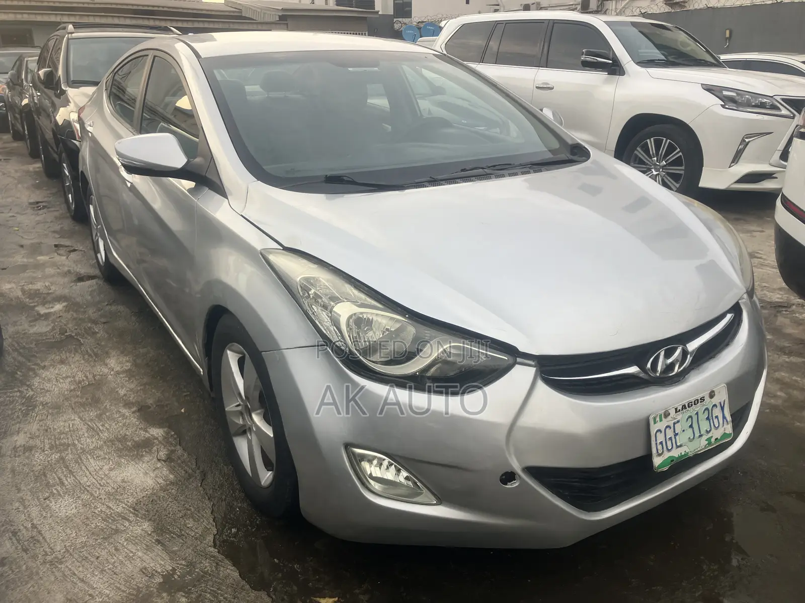 Hyundai Elantra 2012 Silver
