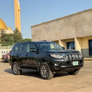 Toyota Land Cruiser Prado 2019 Black
