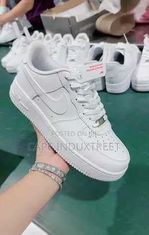 Nike AF1 Soft Sneakers