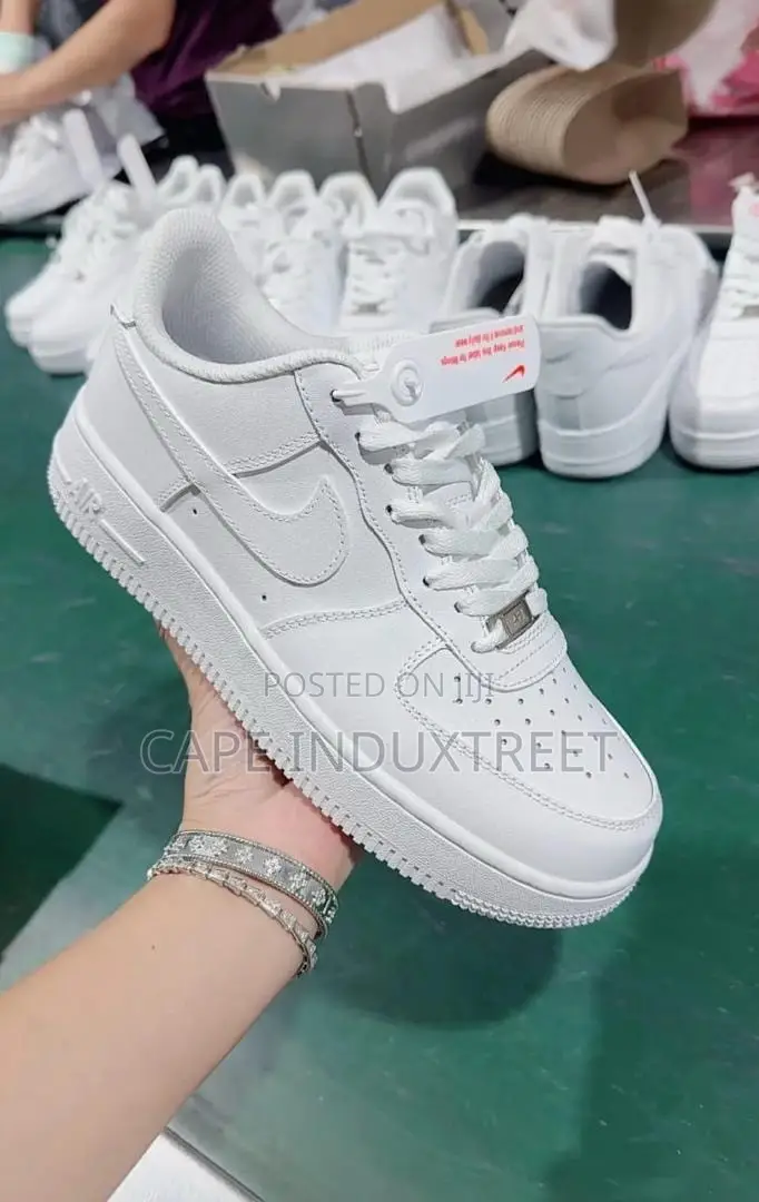 Nike AF1 Soft Sneakers
