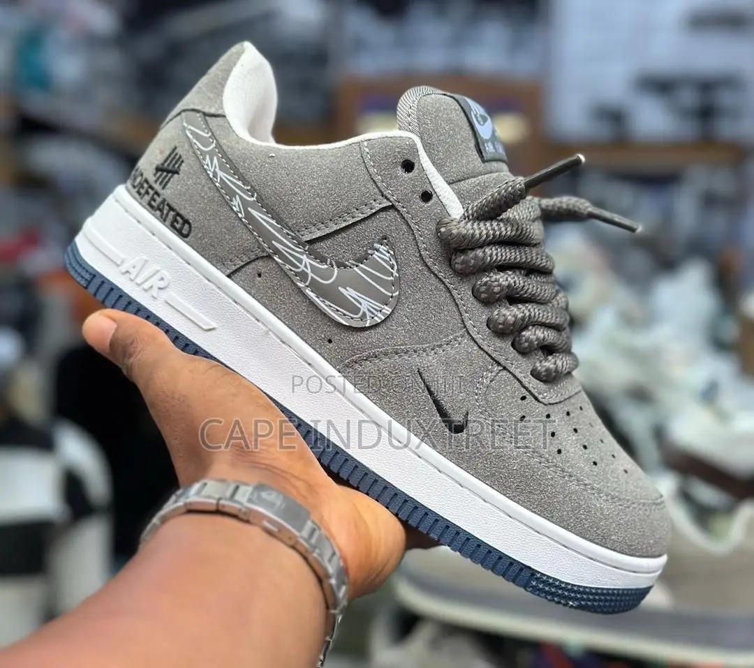 Nike AF1 Soft Sneakers