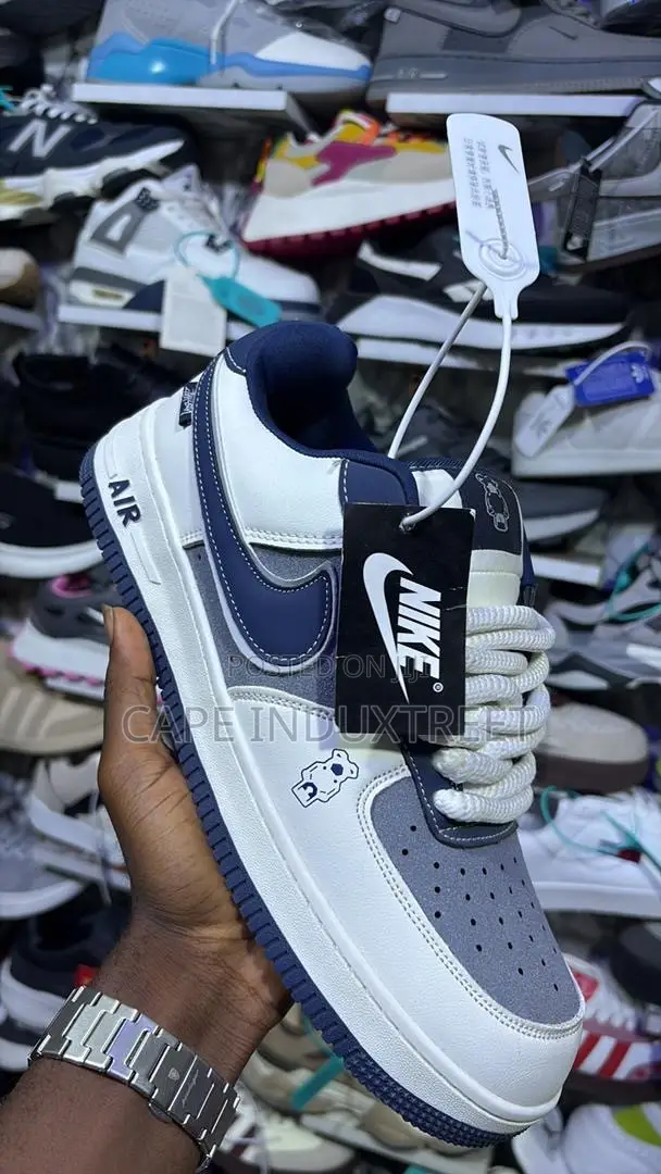 Nike AF1 Soft Sneakers