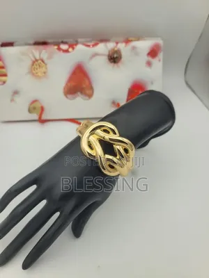 Elegant Gold-Tone Ladies' Jewelry for Parties & Special Occasions 