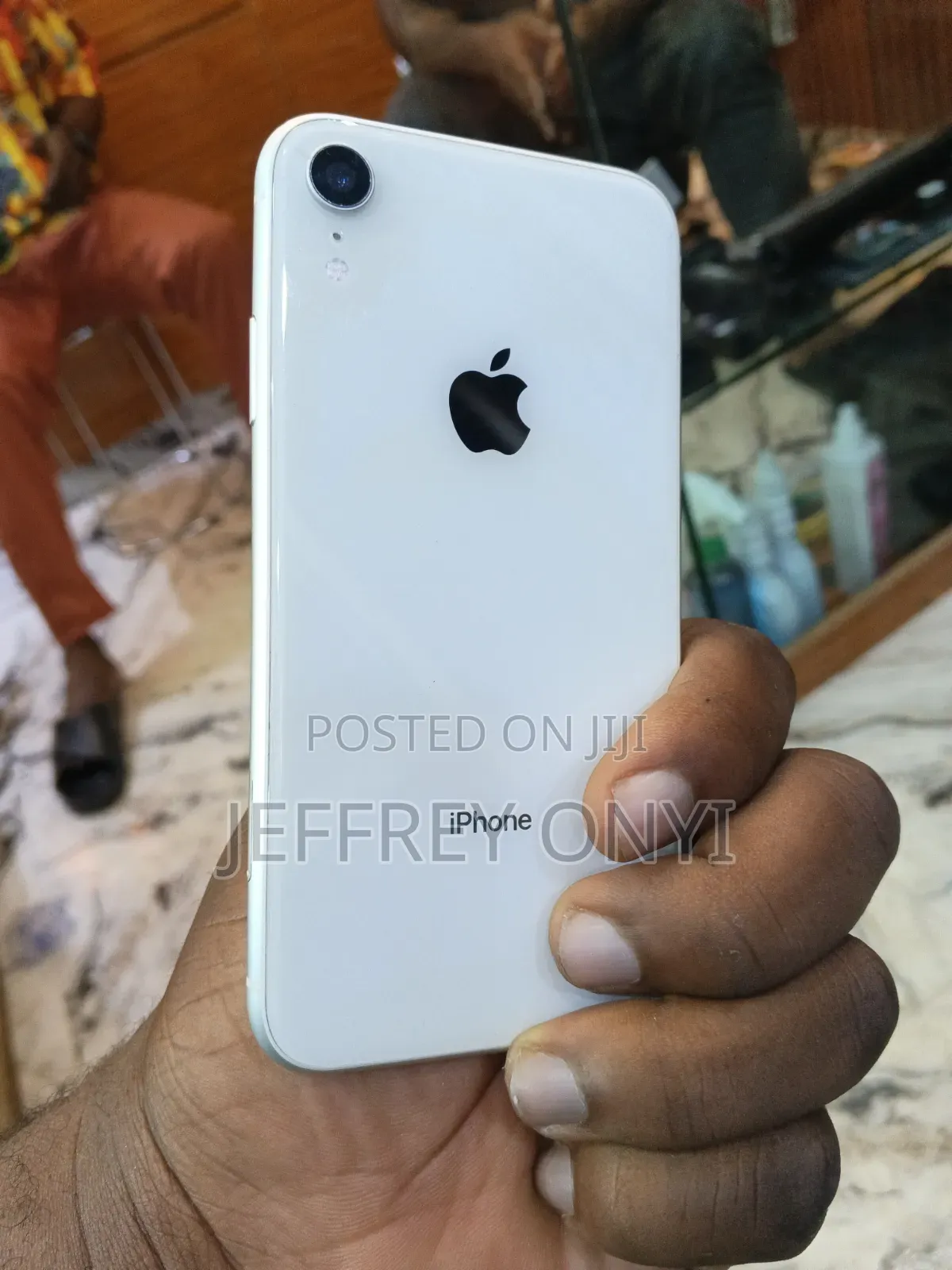 Apple iPhone XR 128 GB White