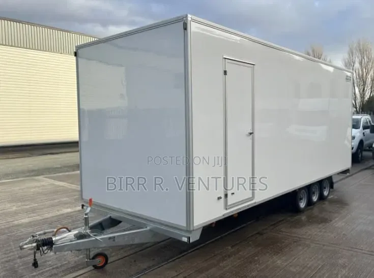 Covered Truck for Complete House Relocation