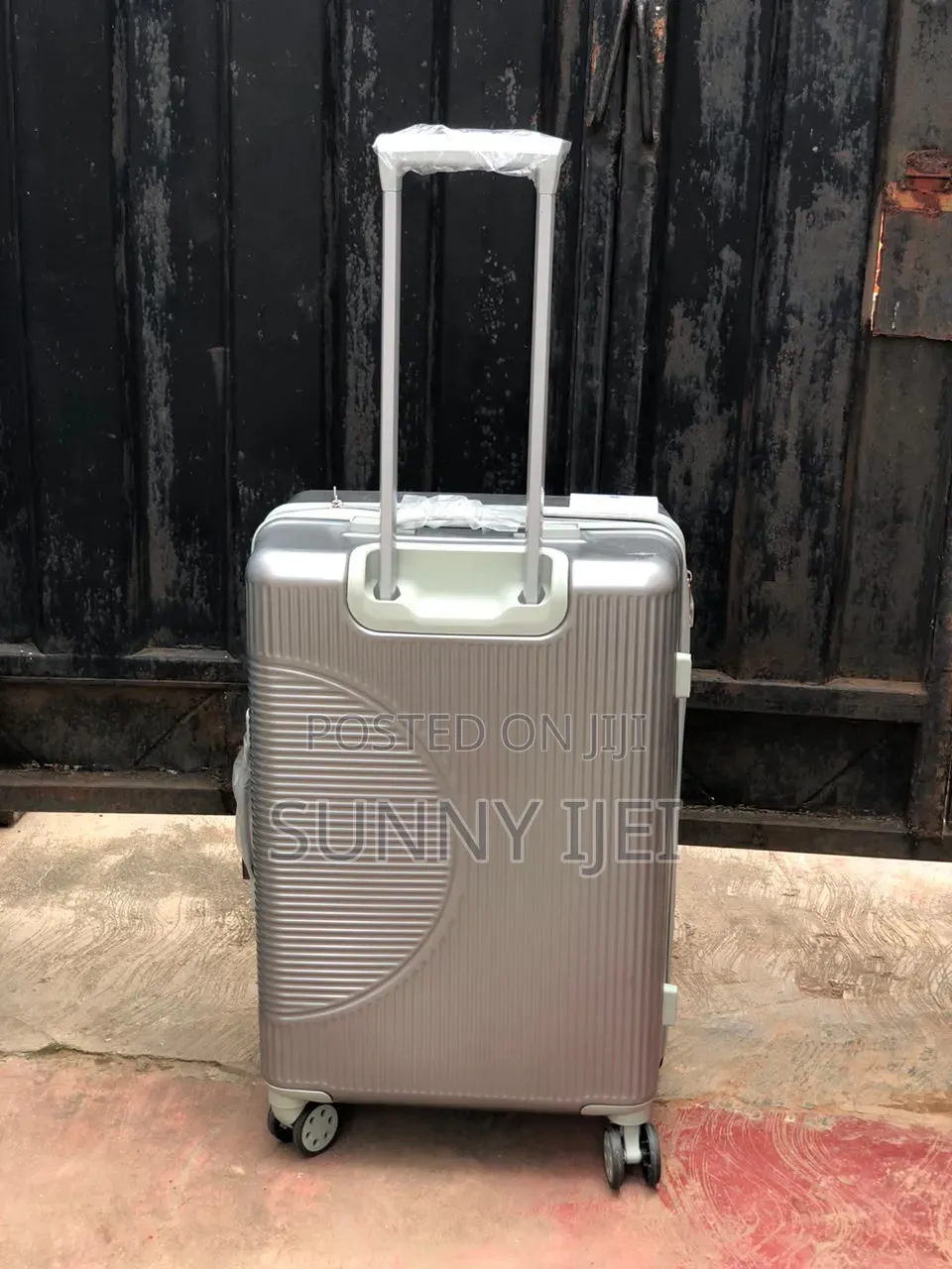 Luxury Travel Luggage Box - Medium Size