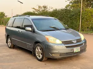Toyota Sienna 2007 Gray