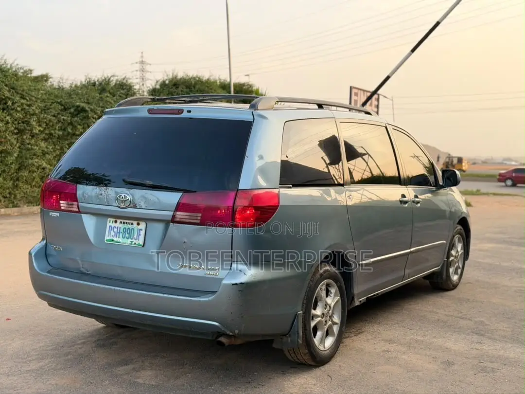 Toyota Sienna 2007 Gray
