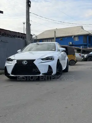 Lexus IS 300 AWD 2017 White