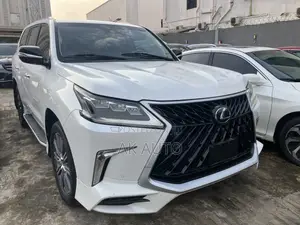 Lexus LX 570 (5 seats) AWD 2017 White