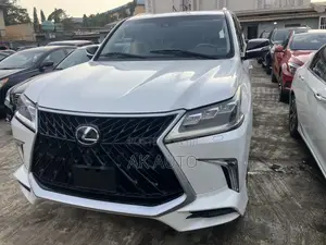Lexus LX 570 (5 seats) AWD 2017 White