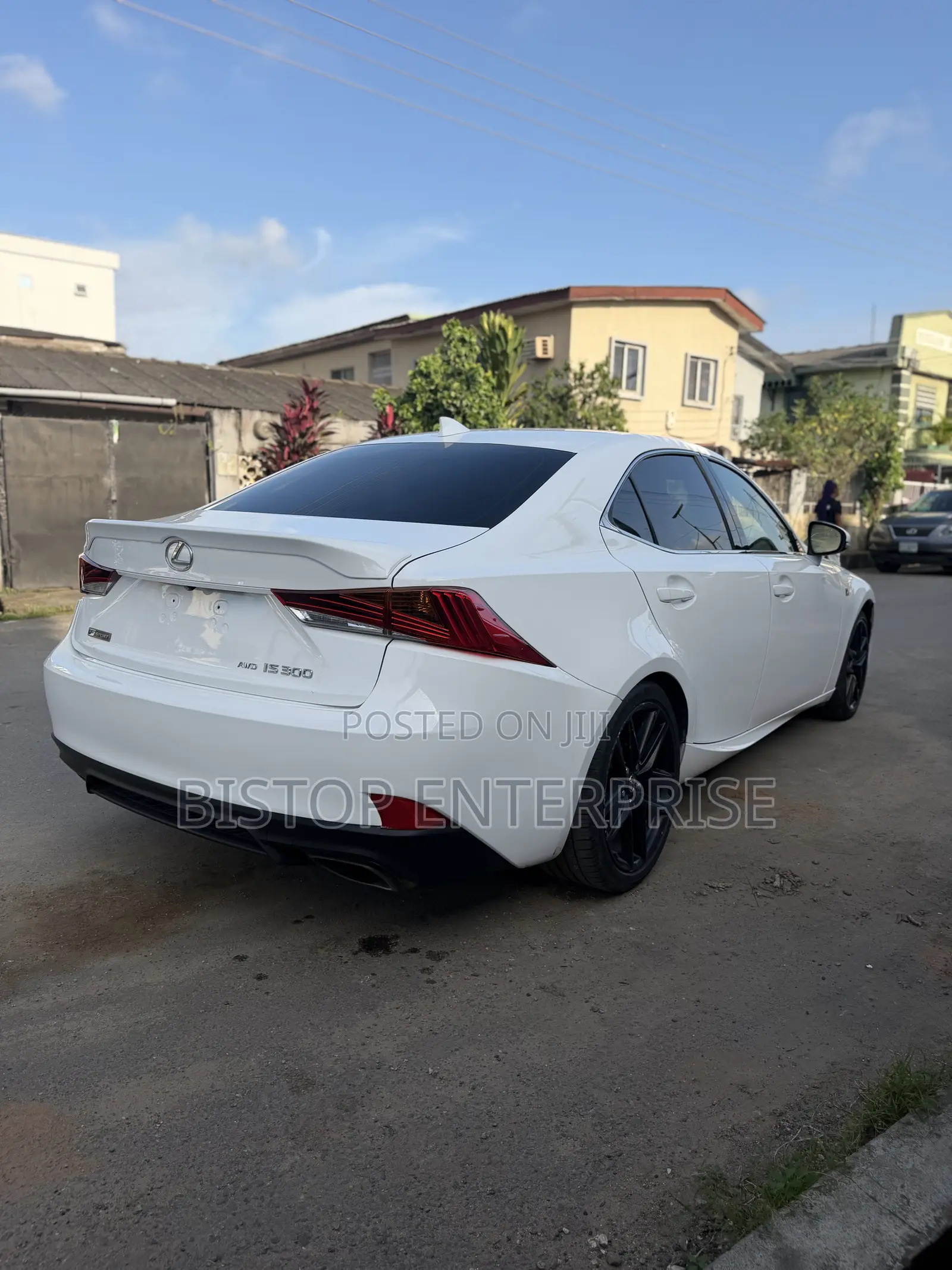 Lexus IS 300 AWD 2017 White