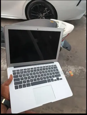 Laptop Apple MacBook Air 2015 8GB Intel Core i5 SSD 128GB