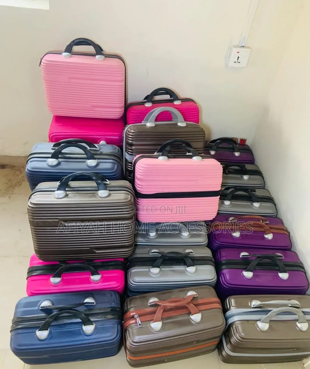 Mini Traveling Bag