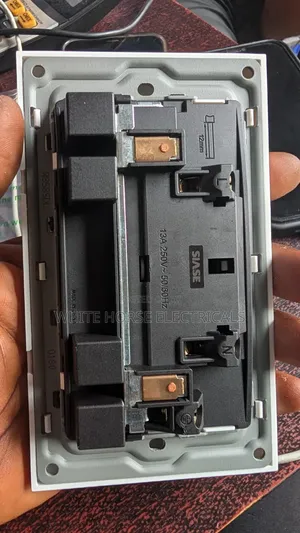 Siase Double Socket