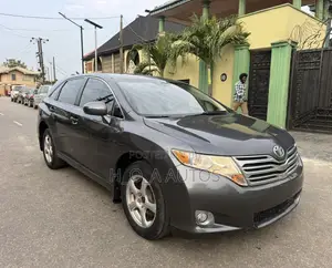 Toyota Venza V6 AWD 2011 Gray
