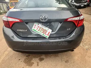 Toyota Corolla LE 4dr Sedan (1.8L 4cyl CVT) 2016 Gray