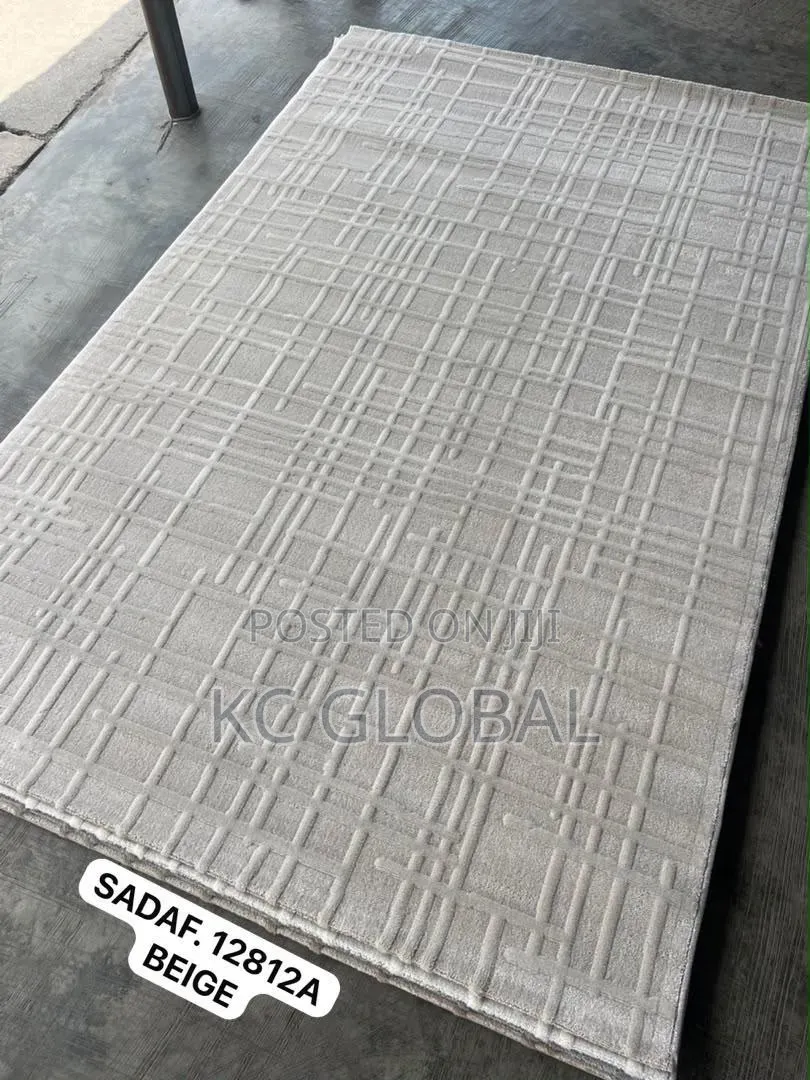 Dubai Quality Center Rug Vip Available 5/7 7/10