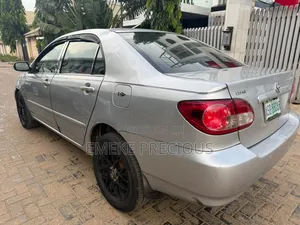 Toyota Corolla LE 2004 Silver