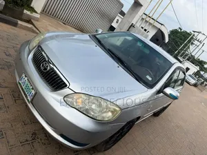 Toyota Corolla LE 2004 Silver