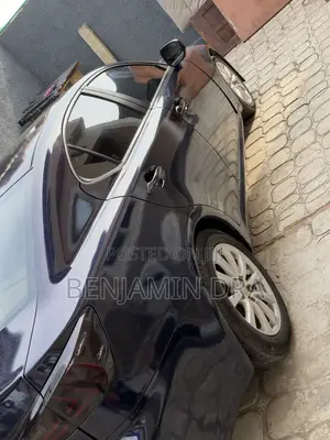 Lexus IS 250 2009 Blue
