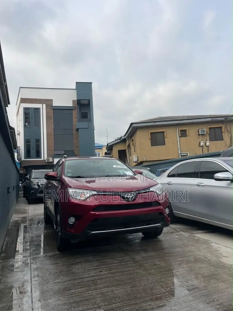 Toyota RAV4 2019 Red