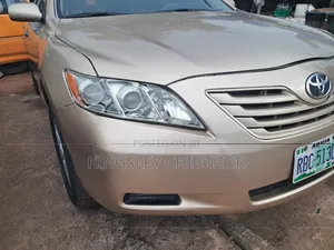 Toyota Camry 2008 Gold