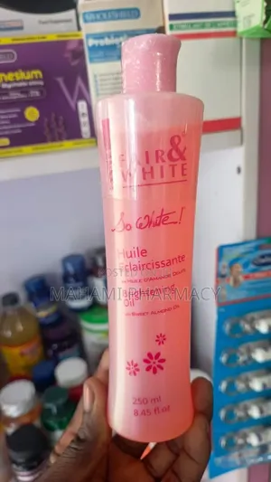 Fair & White So White! Brightening Oil With Sweet Almond Oil – 250ml
