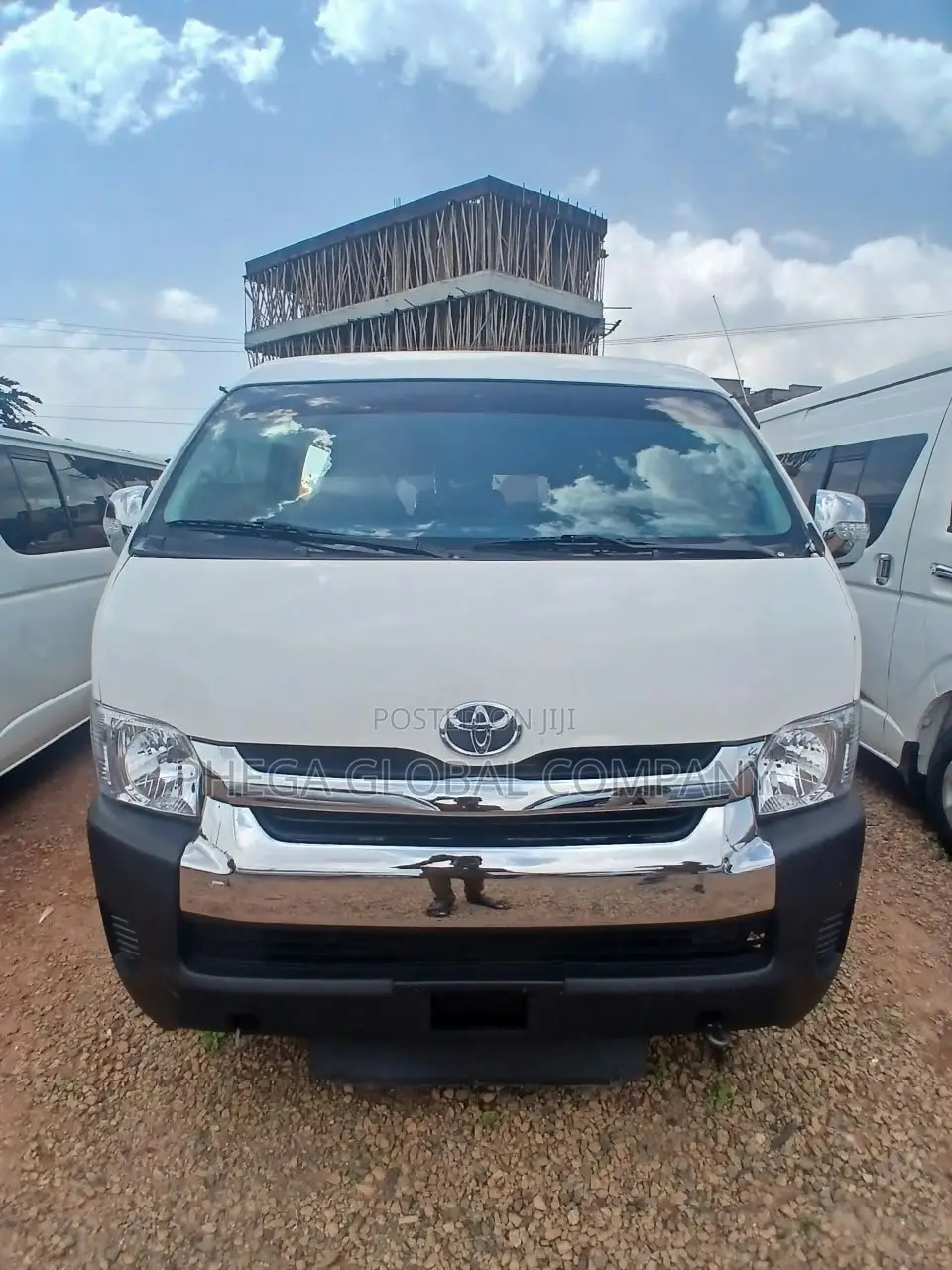Toyota HiAce 2013 White