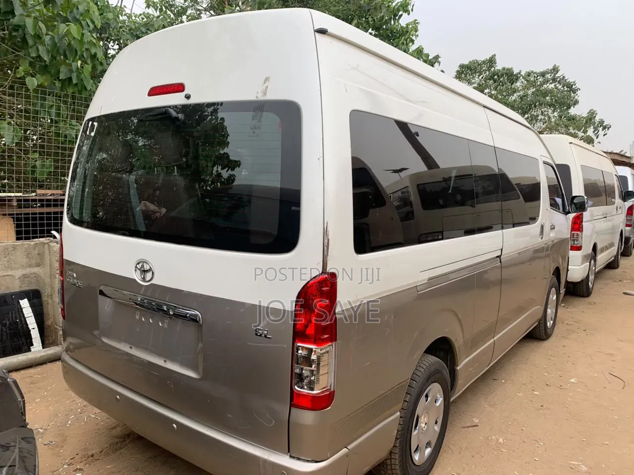 Toyota HiAce 2018 White