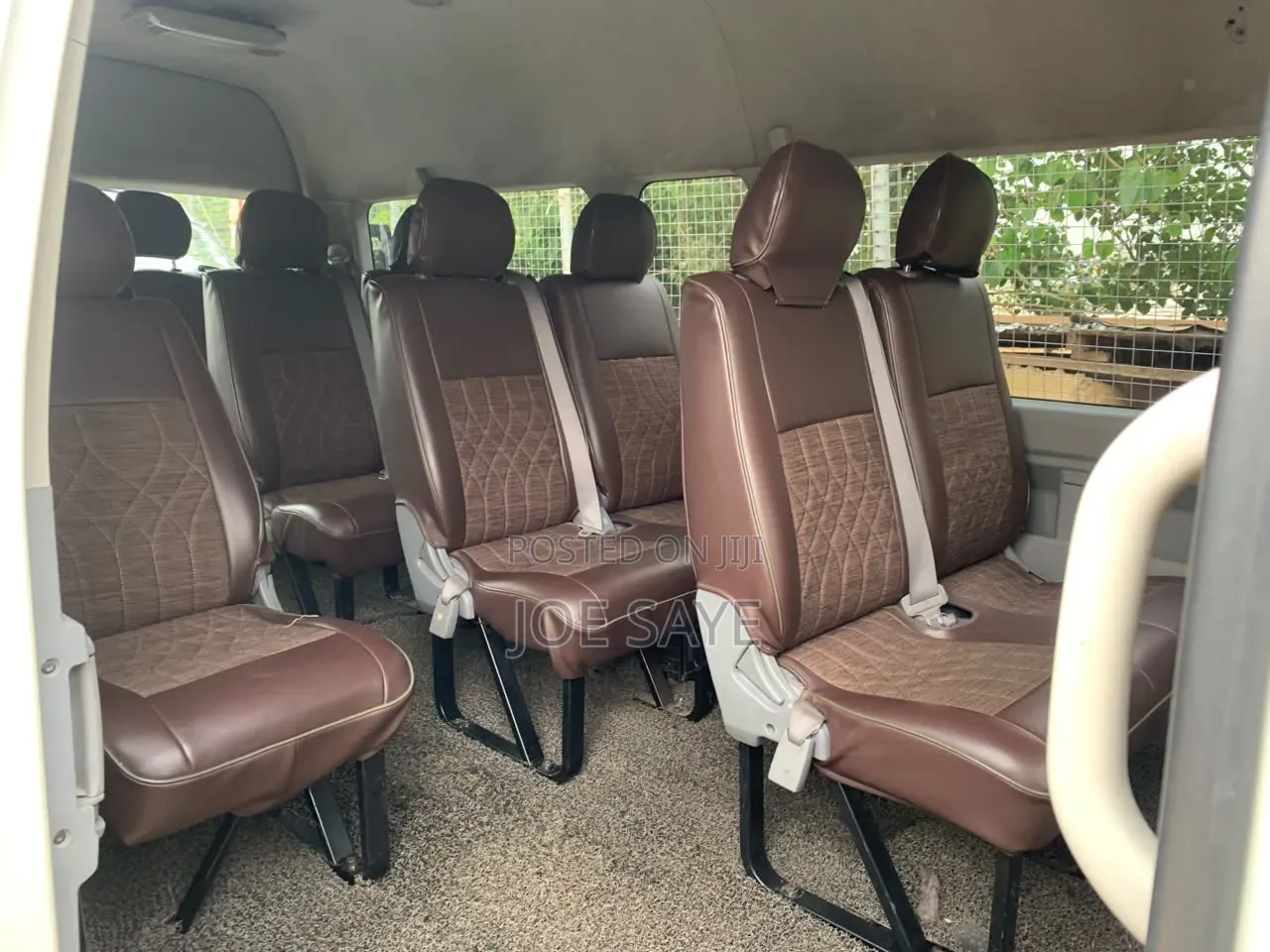 Toyota HiAce 2018 White