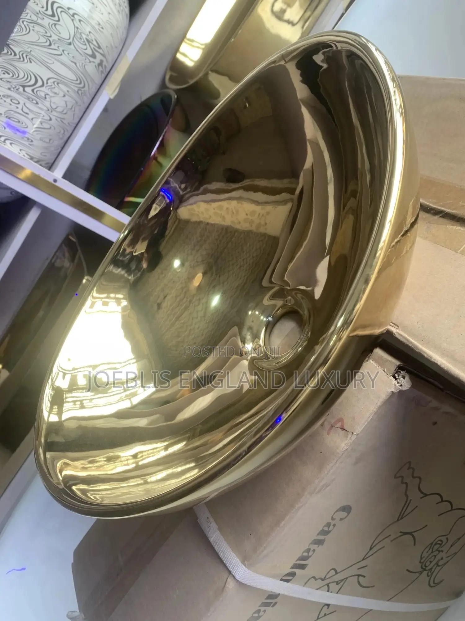 Gold Egg Shape Wash Hand Basin
