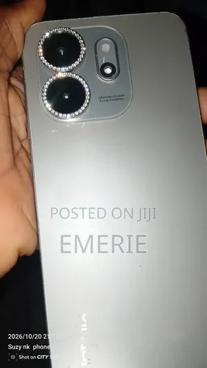Infinix Smart 9 64 GB Silver