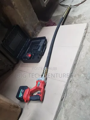 Lithium-Ion Concrete Vibrator (Often Sold as Generic or OEM 21V