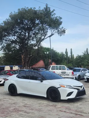 Toyota Camry XSE FWD 2020 White