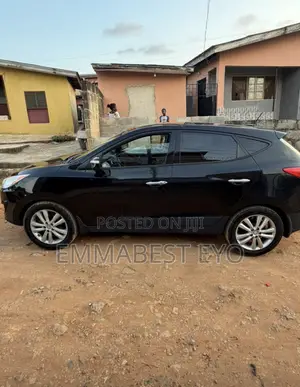 Hyundai Tucson Limited FWD 2013 Black