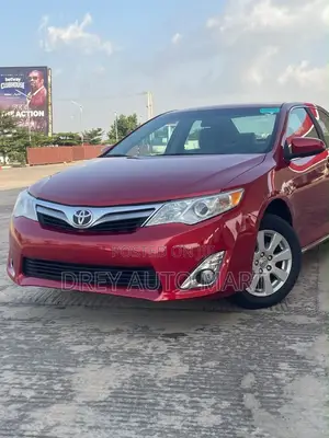 Toyota Camry LE 4dr Sedan (2.5L 4cyl 6A) 2012 Red