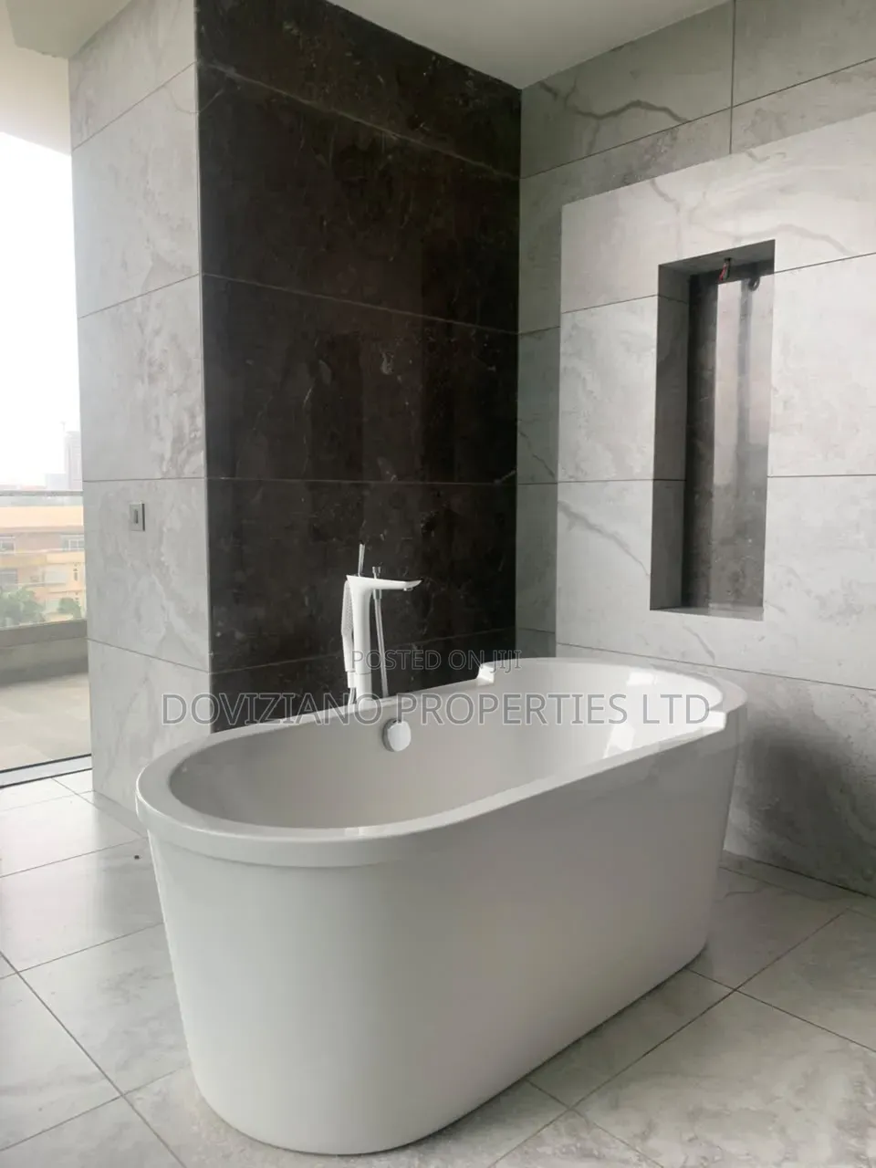 4bdrm Duplex in Bourdillon for rent