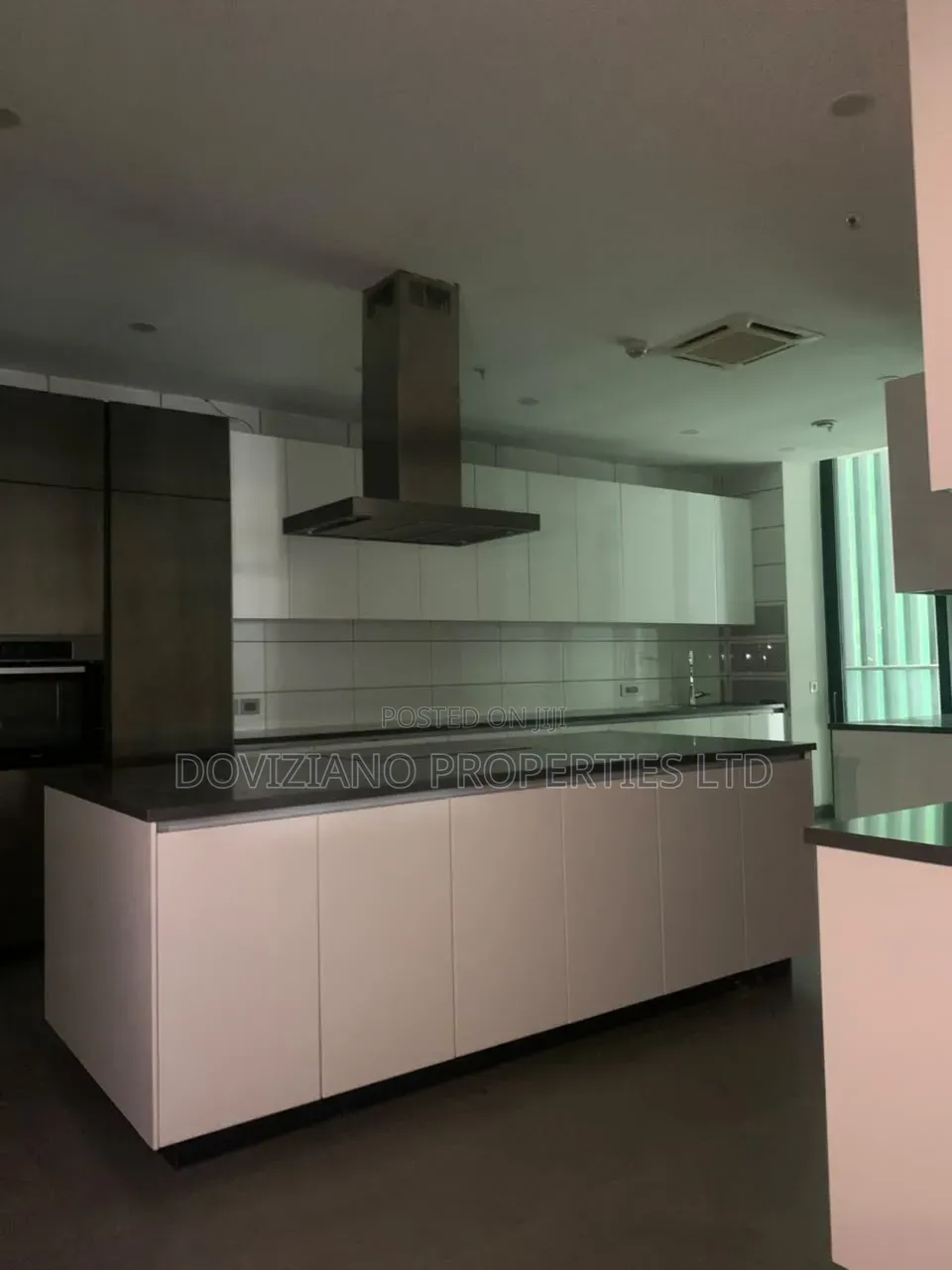 4bdrm Duplex in Bourdillon for rent