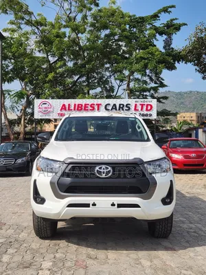 New Toyota Hilux 2026 White