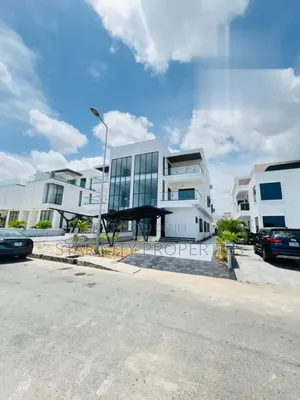 5bdrm House in Ikate Lekki for sale
