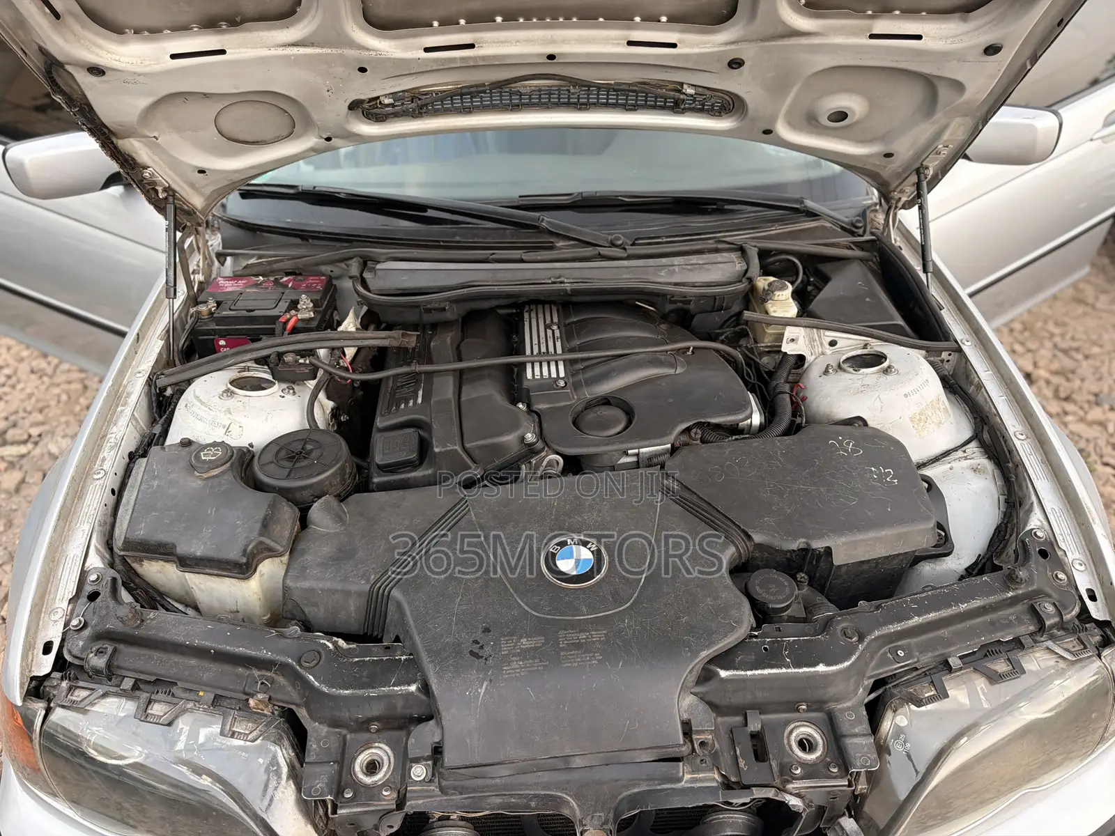 BMW 320i 2004 Silver