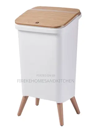 High Clamshell Garbage Can