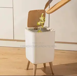 High Clamshell Garbage Can