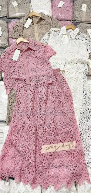 Quality Children and Teenagers Bluse and Skirt 2 Pics