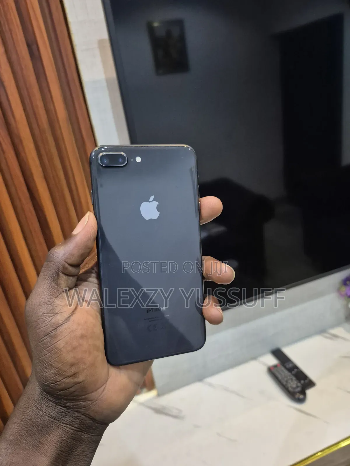 Apple iPhone 8 Plus 64 GB Black